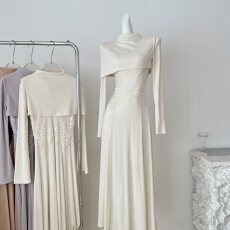 批发蝶来新中式改良刺绣收腰连衣裙气质半高领可拆卸披肩