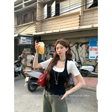 批发拼色crush 时髦狙击2026<b class='q'>春</b>夏新款上衣女黑白撞色挂脖T恤