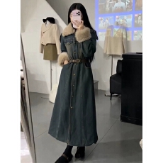 批发有货复古毛领牛仔<b class='q'>连衣裙</b>女秋冬新款收腰显瘦气质加绒加厚衬衫长裙
