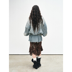 批发新款复古潮流设计秋季简约风翻领长袖口袋饰浅女牛仔腰带夹克外套