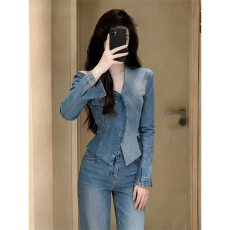 批发<b class='q'>韩版</b>轻奢风牛仔外套女春秋季小众设计感修身短款拉链夹克减龄上衣