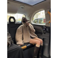 批发韩式设计感复古宽松毛呢外套女<b class='q'>冬</b>季高级气质氛围感羊羔毛短款外套