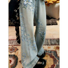 批发2026年新款休闲水洗蓝色高腰宽松百搭直筒花卉刺绣阔腿<b class='q'>牛仔裤</b>长裤