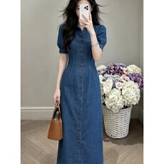 批发法式复古赫本风牛仔<b class='q'>连衣裙</b>女夏收腰显瘦<b class='q'>气质</b>排扣长款设计感裙子潮