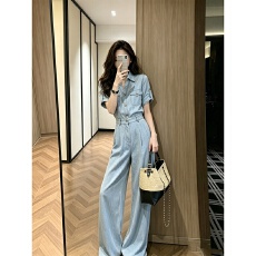 批发法式复古洋气浅蓝牛仔<b class='q'>连体</b><b class='q'>裤</b>女夏季新款通勤气质显瘦高腰阔腿<b class='q'>裤</b>子