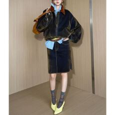 批发复古丝绒<b class='q'>牛仔</b><b class='q'>外套</b>半身裙套装女秋冬新款设计感小众显瘦气质两件套