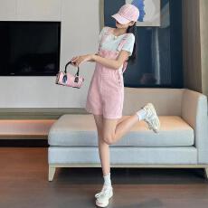 批发奶盐系粉色牛仔背带短裤<b class='q'>女</b>夏季小个子宽松工装减龄连体阔腿短裤子