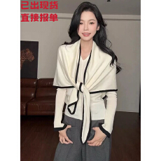 批发欧货减龄时尚<b class='q'>针织</b><b class='q'>打底衫</b>V领小个子女早秋小众收腰显瘦真两件上衣