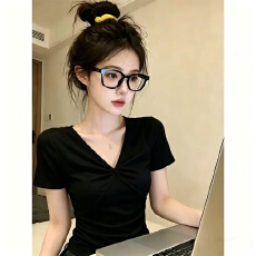 批发【<b class='q'>莫代尔</b>人棉260克】v领扭结设计感t恤女夏纯欲辣妹短袖<b class='q'>打底衫</b>