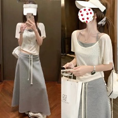 韩系时尚别致短袖T恤上衣+背心吊带夏季休闲气质百搭女装套装