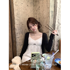 批发韩系早秋穿搭上衣套装黑色<b class='q'>宽松</b>长袖开衫外套女收腰白色吊带两件套