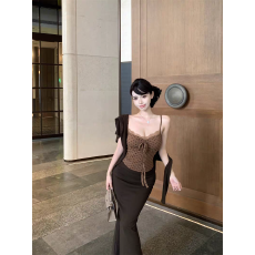 批发<b class='q'>蕾丝</b>拼接波点纯欲吊带背心长袖开衫女秋季套装鱼尾裙半身裙三件套