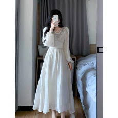 批发法式赫本风v领丝绒连衣裙气质名媛内搭长裙高级感<b class='q'>晚宴</b>年会<b class='q'>礼服</b>女