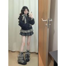 批发美式复古短款开衫外套+假两件格纹打底衬衫+<b class='q'>百褶</b>裙春季新款套装女