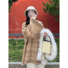 批发法式高级感富家千金格子围巾领毛呢大衣女冬季中长款披肩毛呢外套