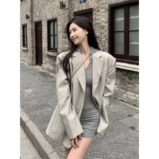 批发2026春夏<b class='q'>休闲</b>西服独特漂亮巨好看的小个子薄款气质名媛<b class='q'>西装</b>外套女