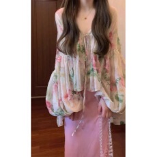 批发春季温柔系穿搭女2026新款气质<b class='q'>印花</b>灯笼袖上衣吊带裙新中式<b class='q'>套装</b>潮