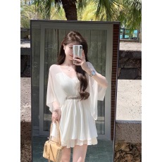 批发夏季新款法式千金风<b class='q'>蝙蝠</b>袖雪纺收腰<b class='q'>连衣裙</b>女高级感漂亮掐腰小白裙