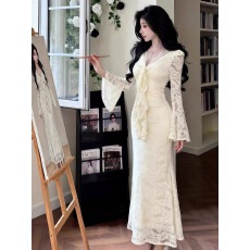 批发紫色V领蕾丝<b class='q'>连衣裙</b>女春季紧身显身材长裙名媛风性感包臀鱼尾裙子