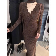 批发法式纯欲风蕾丝<b class='q'>连衣裙</b>女2026新款修身收腰辣妹包臀鱼尾长裙