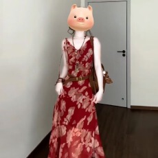 批发法式红色不规则碎花吊带<b class='q'>连衣裙</b>子女夏季2026新款海边度假穿搭长裙