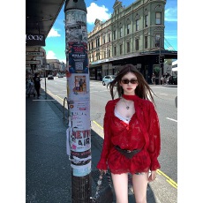 批发红色荷叶边<b class='q'>长袖</b>衬衫女早春性感辣妹设计感气质宽松防晒衫纯欲上衣