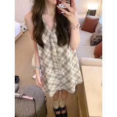 法式度假风格纹海军领背心连衣裙夏女2026新款小个子巨好看的裙子