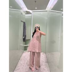 批发2026年夏季时尚新款chill假日粉色肌理感<b class='q'>宽松</b>无袖上衣休闲<b class='q'>裤</b>套<b class='q'>装</b>