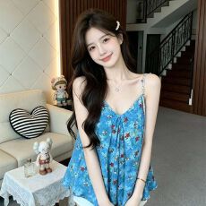 批发辣妹碎花小吊带背心女夏季度假宽松蓝色显白娃娃衫小上衣