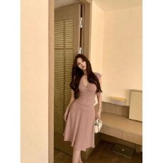 批发蕾丝拼接v领小飞袖网纱<b class='q'>T</b><b class='q'>恤</b>女夏季纯欲套装高腰<b class='q'>雪纺</b>a字半裙两件套