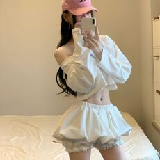 批发甜辣妹套<b class='q'>装</b>长袖薄款防晒短款<b class='q'>T</b><b class='q'>恤</b>女春夏+低腰白色花苞短裙两件套