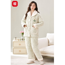批发冬季三层夹棉珊瑚绒加厚睡衣2025新款翻领保暖家居服可外穿