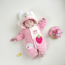 批发婴儿连体衣冬季男女宝宝卡通加厚棉服新生儿满月百天连体衣