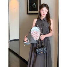 夏天巨好看的减龄今年流行漂亮法式轻熟小众不撞款赫本风连衣裙女