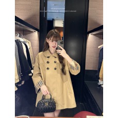 批发女士休闲复古千金风双排扣娃娃领风衣女格纹中长款卡其色外套秋冬
