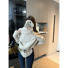 批发实拍<b class='q'>大码</b><b class='q'>女装</b>秋冬新款气质慵懒宽松显瘦高领蝙蝠袖不规则斗篷毛衣