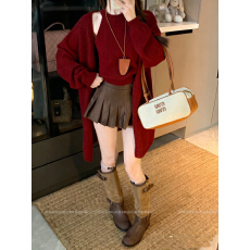 批发实拍大码女装秋冬新温柔纯欲挂脖吊带<b class='q'>宽松</b>慵懒软糯开衫毛衣两件套