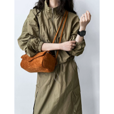 批发早秋工装<b class='q'>外套</b>冲锋衣套装裙女短款夹克上衣<b class='q'>中长款</b>开叉半身裙两件套