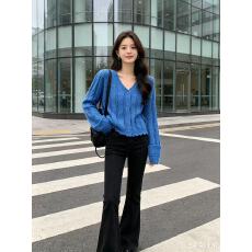 批发蓝色镂空显白V领针织开衫女早秋季外搭罩衫简约气质春秋毛<b class='q'>衣外套</b>