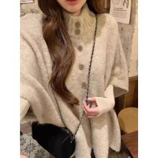 批发韩版温柔气质高领针织斗篷女秋冬高级感小个子杏色氛围感毛衣外搭