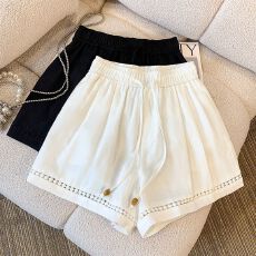 批发夏季新款镂空<b class='q'>蕾丝</b>花边拼接松紧腰a字阔腿<b class='q'>短裤</b>简约女外穿休闲裤子