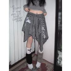 批发<b class='q'>街头</b>原创复古条纹印花不规则绑带半身裙摇滚叠穿好物辣妹半裙朋克