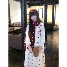 批发2025秋季温柔<b class='q'>可爱</b>少女风爱心波点背带<b class='q'>连衣裙</b>女搭配打底衫两件套装