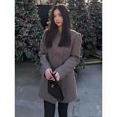 批发超好看学院风气质双排扣<b class='q'>修身</b>呢外套秋冬新款端庄娃娃领减龄呢大衣