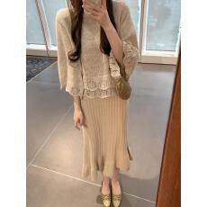 批发高级感慵懒软糯针织上衣女秋冬季收腰<b class='q'>中长款</b>坑条半身裙子两件套装