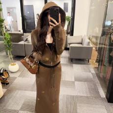 批发韩版轻奢烫钻连帽拉链长袖卫衣高腰半裙两件套女2025<b class='q'>冬</b>季新款套装