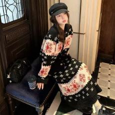 批发复古撞色雪花翻领休闲穿搭2025<b class='q'>秋</b>冬新款气质修身百搭针织两件套女