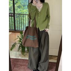 批发韩系复古撞色V领<b class='q'>假两件</b>针织打底衫女秋季宽松休闲裤阔腿裤两件套