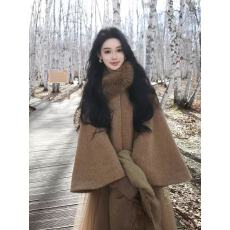 批发落叶知秋 沙驼色毛领斗篷外套+纱网半身<b class='q'>裙</b>套装女秋冬高级感两件套