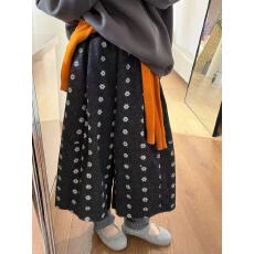 批发2025冬复古花朵加绒A字休闲裤女宽松显瘦毛呢阔腿裤<b class='q'>七分</b>裤中裤